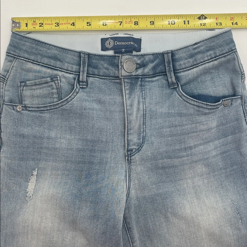Democracy “Ab”solution Wide Leg Jeans Size 2 Light Wash - Picture 5 of 9